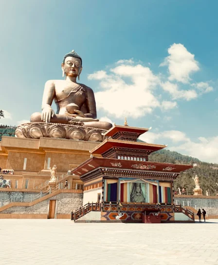 Geet Travel - Traditional Bhutanese Buddhist Monastery