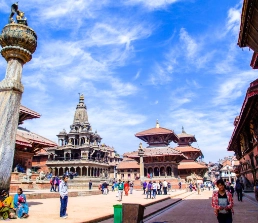 Geet Travel - Majestic Snow-Capped Himalayan Peaks in Nepal