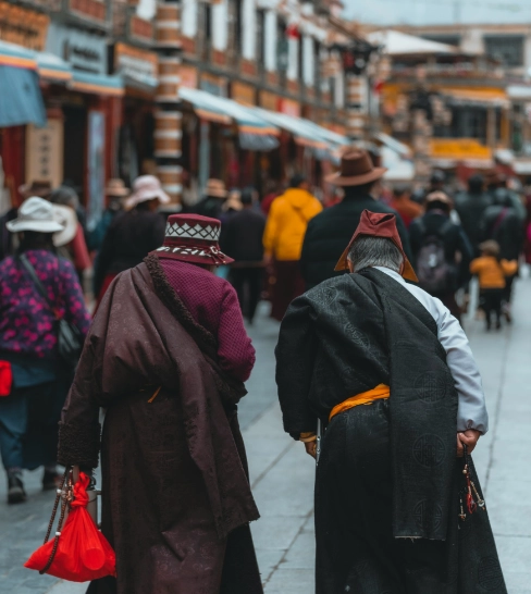 Geet Travel - Traditional Tibetan Buddhist Monasteries and Temples